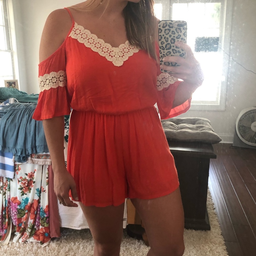 Soieblu cold shoulder romper like new condition